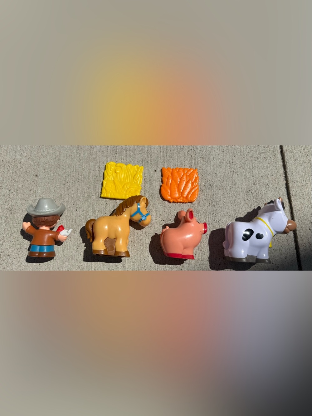 Fisher-Price Little People Caring for Animals Farm Play Set with Figurines - Picture 11 of 11